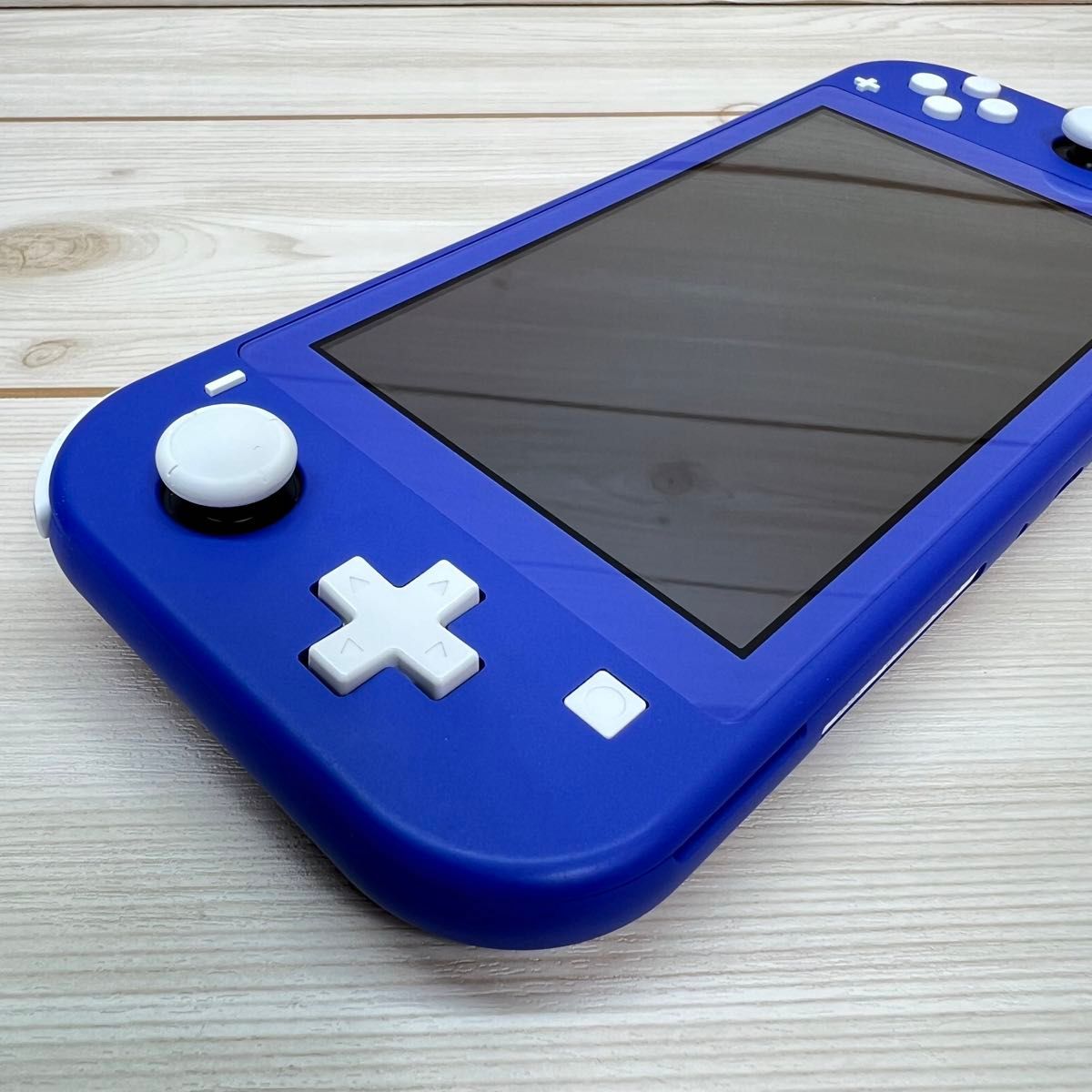 Switch Lite】スイッチライト ブルー 本体 2022年製|Yahoo Switch Lite】スイッチライト ブルー 本体 2022年製|Yahoo