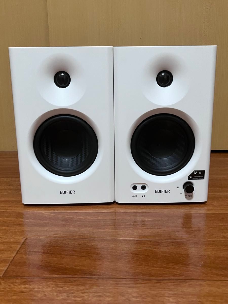 EDIFIER MR4 スタジオモニタースピーカー ホワイト Edifier MR4 42W PC モニタースピーカー スタジオ/作曲/音楽