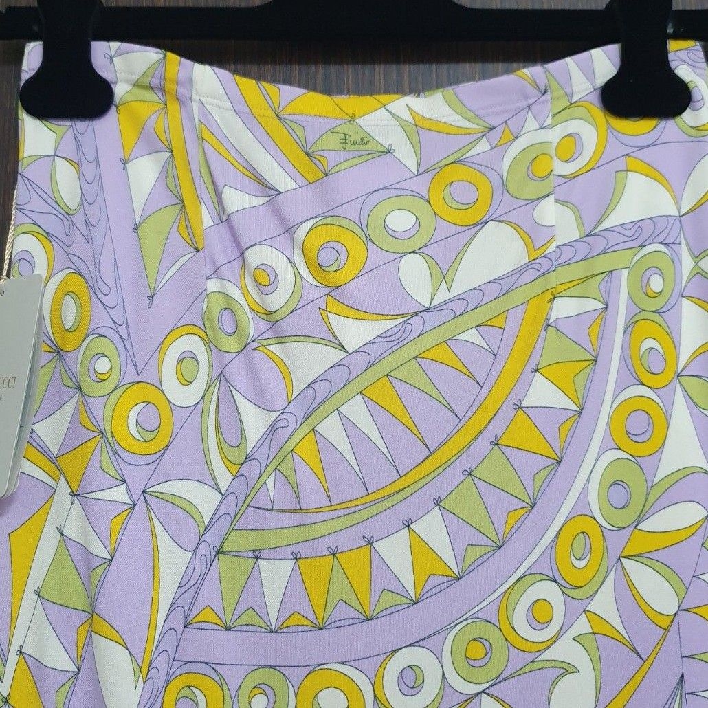 未使用品 タグ付き 】EMILIO PUCCI エミリオプッチ スカート 未使用品 タグ付き 】EMILIO PUCCI エミリオプッチ スカート