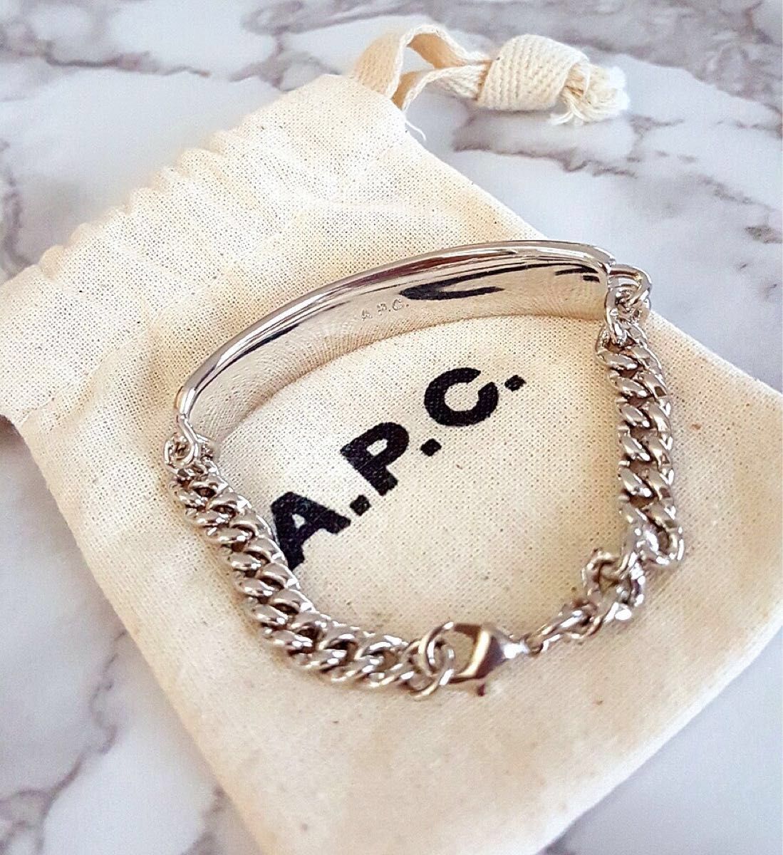 正規品【A P C 】Darwinチェーンブレスレット S|Yahoo!フリマ 正規品【A P C 】Darwinチェーンブレスレット S|Yahoo!フリマ