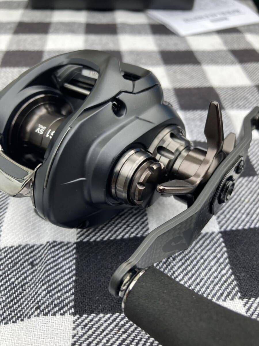 ダイワ ジリオン 9R SV-TW-SLPW 未使用 無料発送 ベイトリール ダイワ ジリオン 9R SV-TW-SLPW 未使用 無料発送 ベイトリール