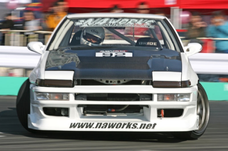 AE86トレノフロントバンパー 前期 後期対応 イニシャルD AE86トレノフロントバンパー 前期 後期対応 イニシャルD