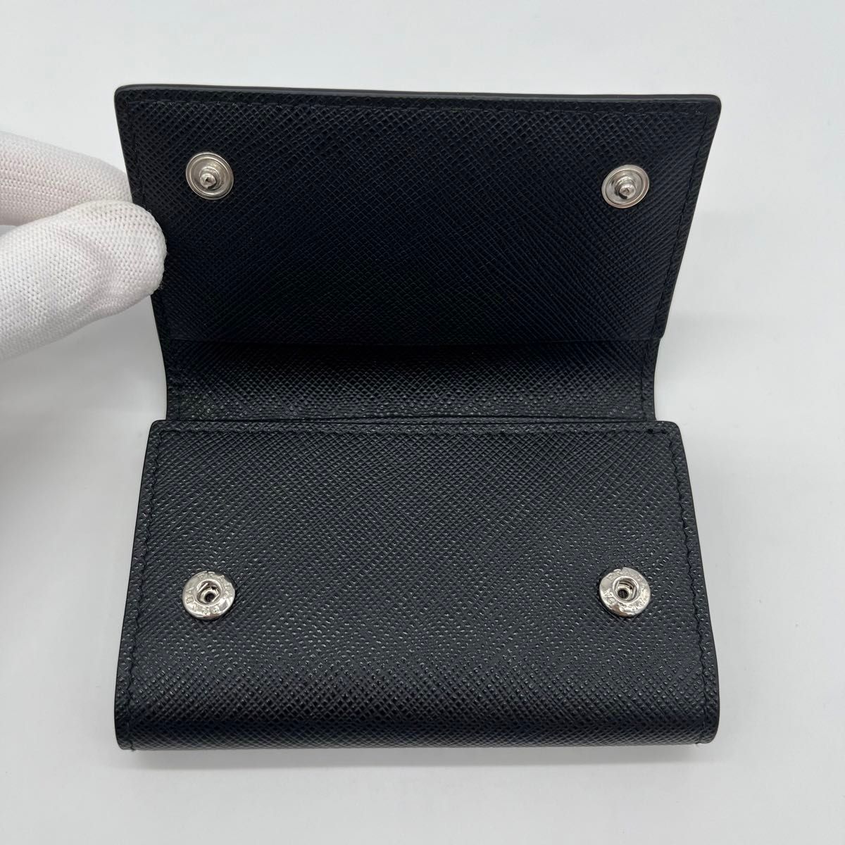 新品未使用品✨ギャランティカード付き】PRADA プラダ 6連キー 新品未使用品✨ギャランティカード付き】PRADA プラダ 6連キー