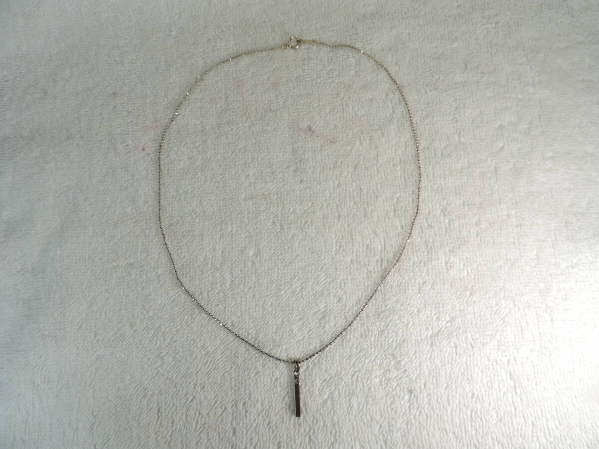 【質問欄より値下げ交渉可】2.60g・K5WG(210) ネックレス(40.5cm・1.90g)・ダイヤモンド一粒:2ミリ・K5WG(210)ペンダント約0.70g(22x2ミリ)