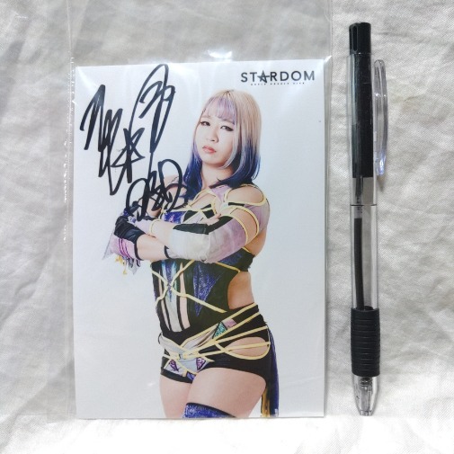 スターダムプロレス 渡辺桃グッズ 女子プロレス スターダム 渡辺桃 直筆サイン入り生写真
