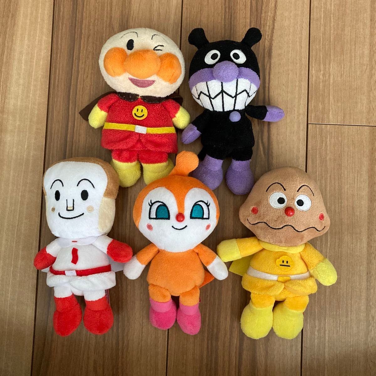 アンパンマン ぬいぐるみ まとめ売り アンパンマン ぬいぐるみ まとめ売り