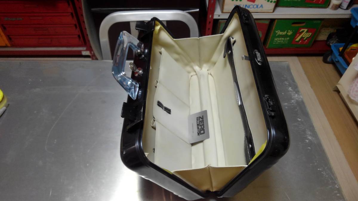限定 ゼロハリバートン ブラック 希少 鍵付き モナカ型 クリアハンドル