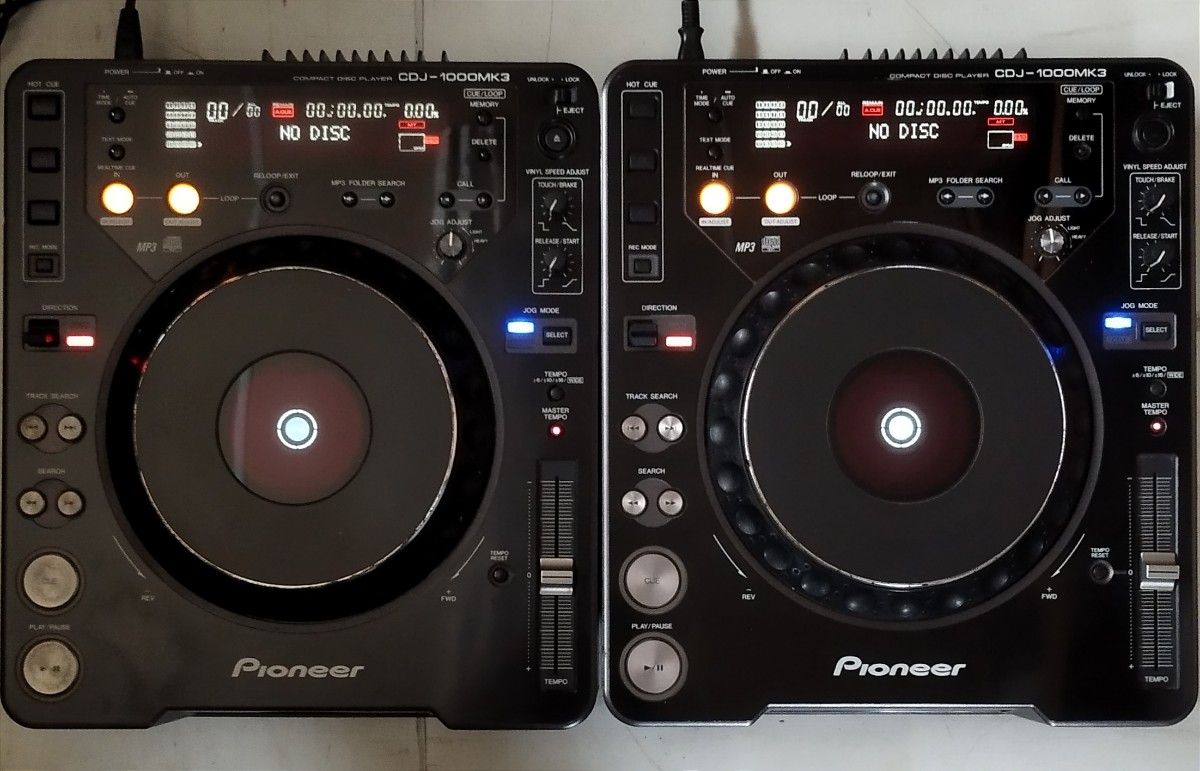 2台セット パイオニア Pioneer CDJ1000mk3 DJ用 CDプレーヤー 2台セット パイオニア Pioneer CDJ1000mk3 DJ用 CDプレーヤー