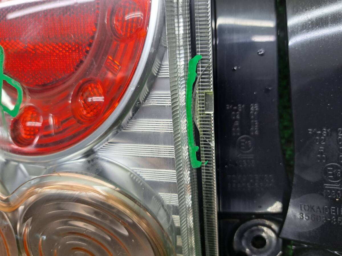 スズキ ラパン HE22S テールランプ/テールレンズ 左右セット トーカイデンソー 35650-85K00 35670-85K00 前期 スズキ ラパン HE22S テールランプ/テールレンズ 左右セット トーカイデンソー 35650-85K00 35670-85K00 前期