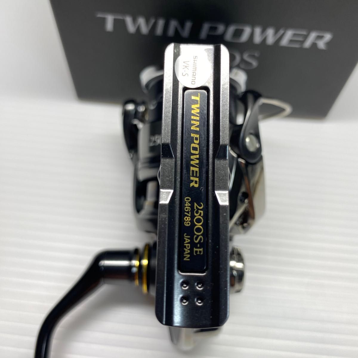 新品同様】シマノ 24 ツインパワー 2500S SHIMANO TWIN POWER 新品同様】シマノ 24 ツインパワー 2500S SHIMANO TWIN POWER