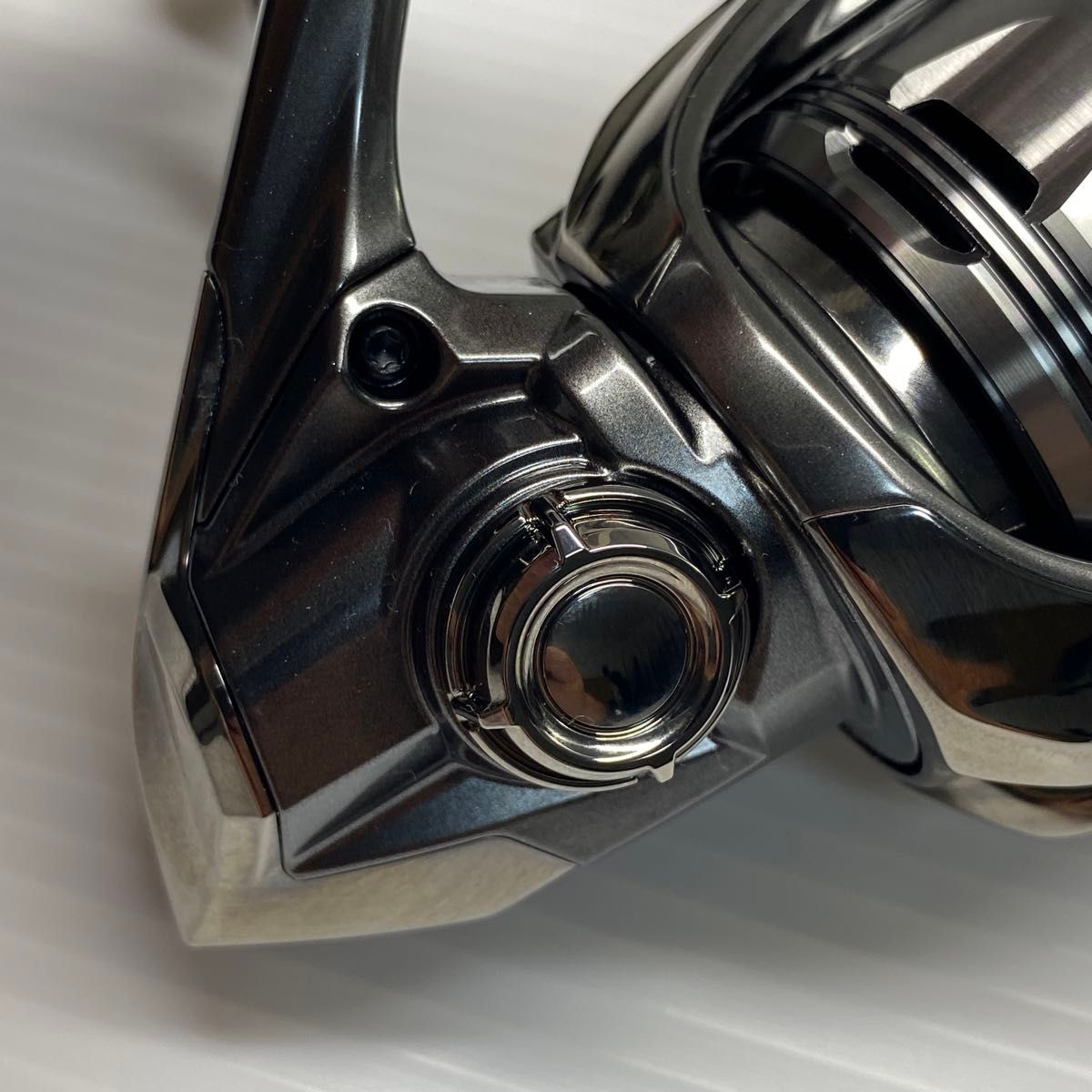 新品同様】シマノ 24 ツインパワー 2500S SHIMANO TWIN POWER 新品同様】シマノ 24 ツインパワー 2500S SHIMANO TWIN POWER