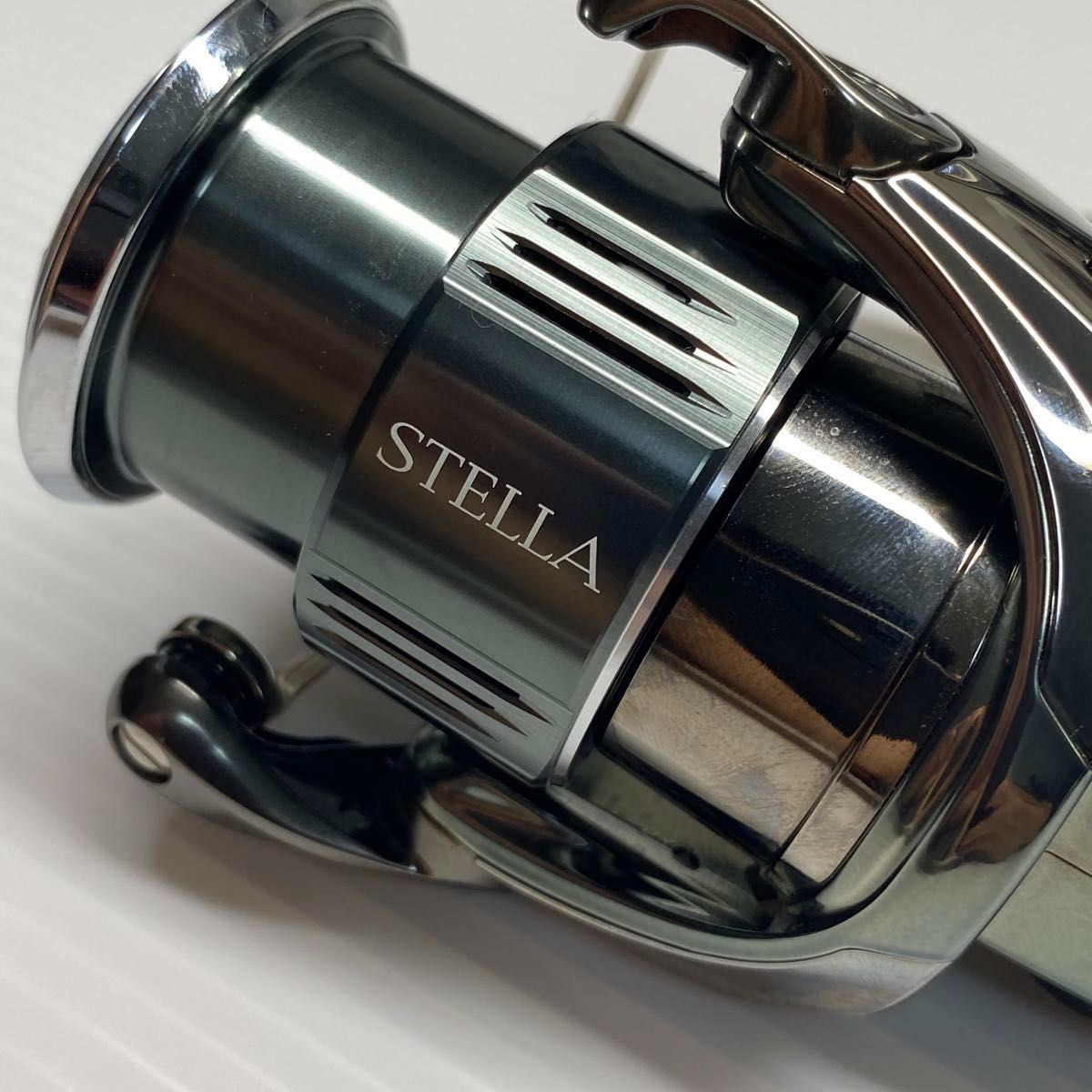 シマノ 22 ステラ C3000MHG SHIMANO STELLA スピニングリール シマノ 22 ステラ C3000MHG SHIMANO STELLA スピニングリール