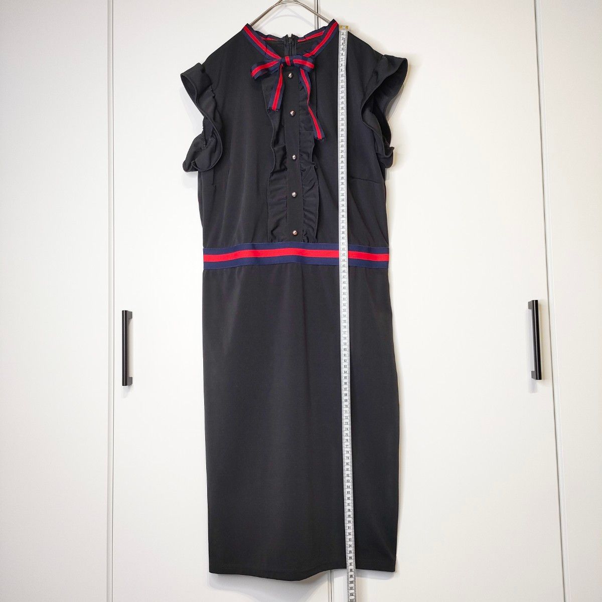 新品未使用】GUCCI風 ワンピース ノースリーブ リボン 黒 ひざ丈 新品未使用】GUCCI風 ワンピース ノースリーブ リボン 黒 ひざ丈