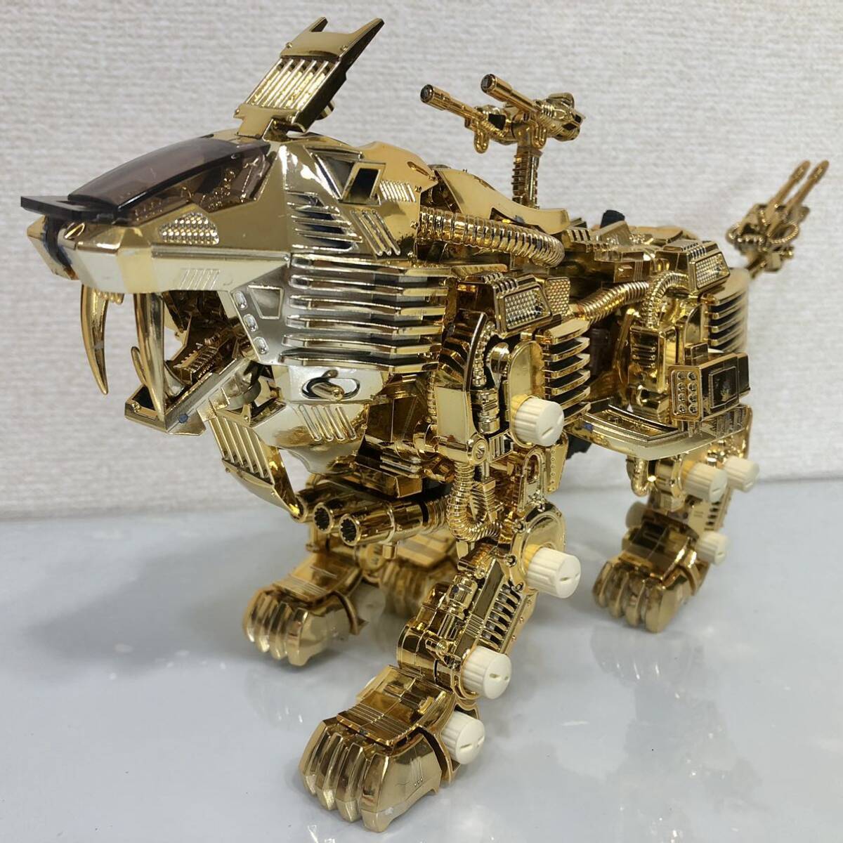 Yahoo!オークション - ゾイド メカ生体 シールドライガー Yahoo!オークション - ゾイド メカ生体 シールドライガー