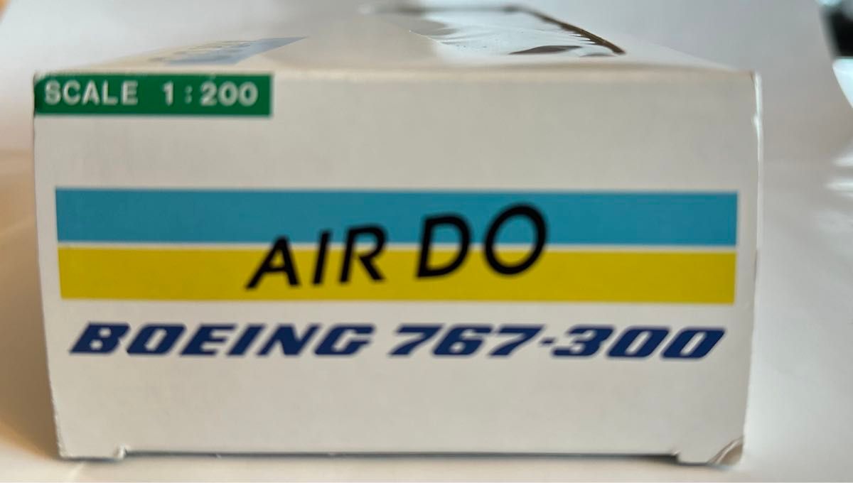 新品未使用 AIRDO ベアドゥ B737-300 1/200 モデルプレーン 新品未使用 AIRDO ベアドゥ B737-300 1/200 モデルプレーン