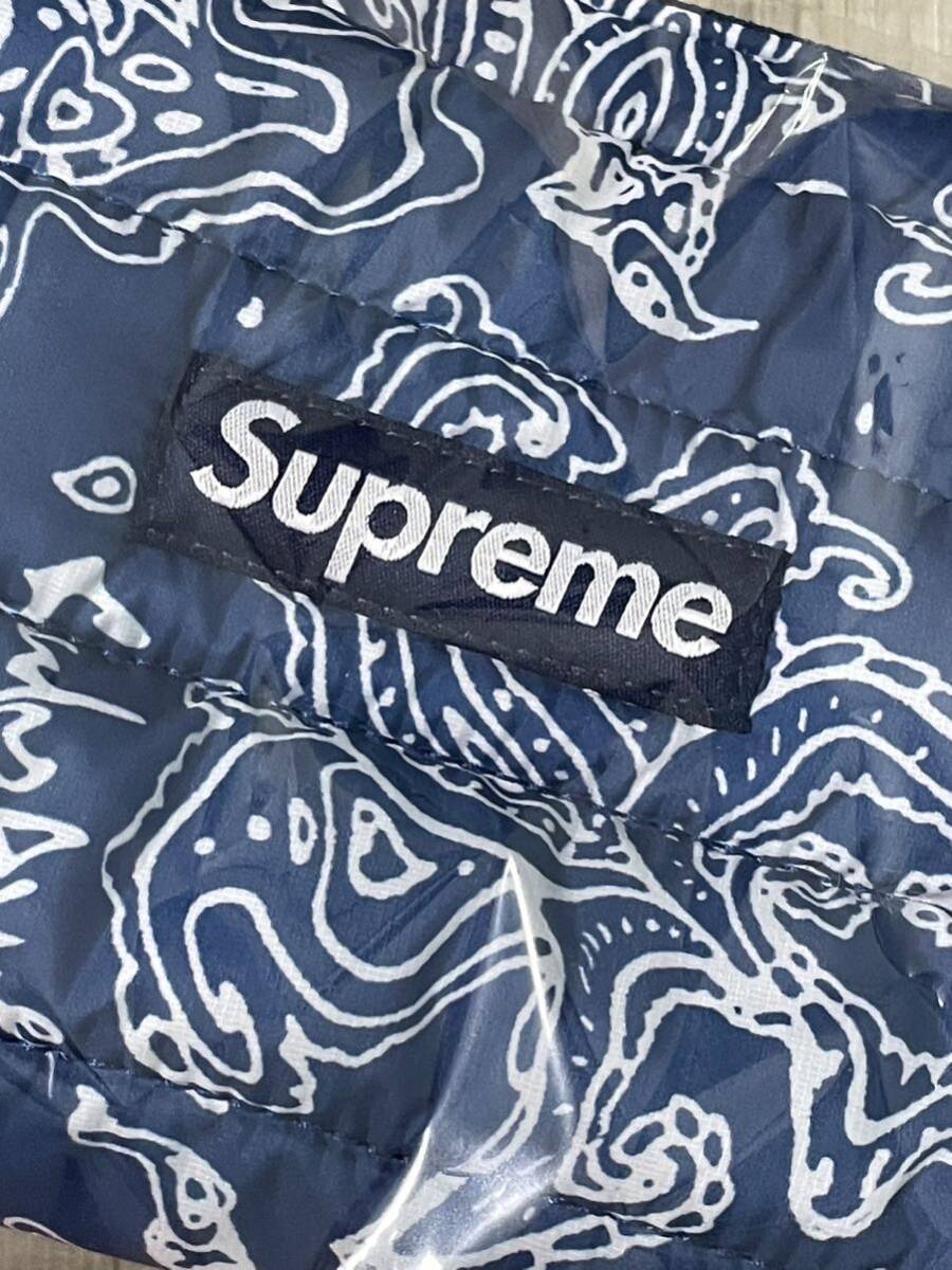 新品 22FW WEEK 14 青 Supreme Puffer Pouch Blue Paisley 新品 22FW WEEK 14 青 Supreme Puffer Pouch Blue Paisley