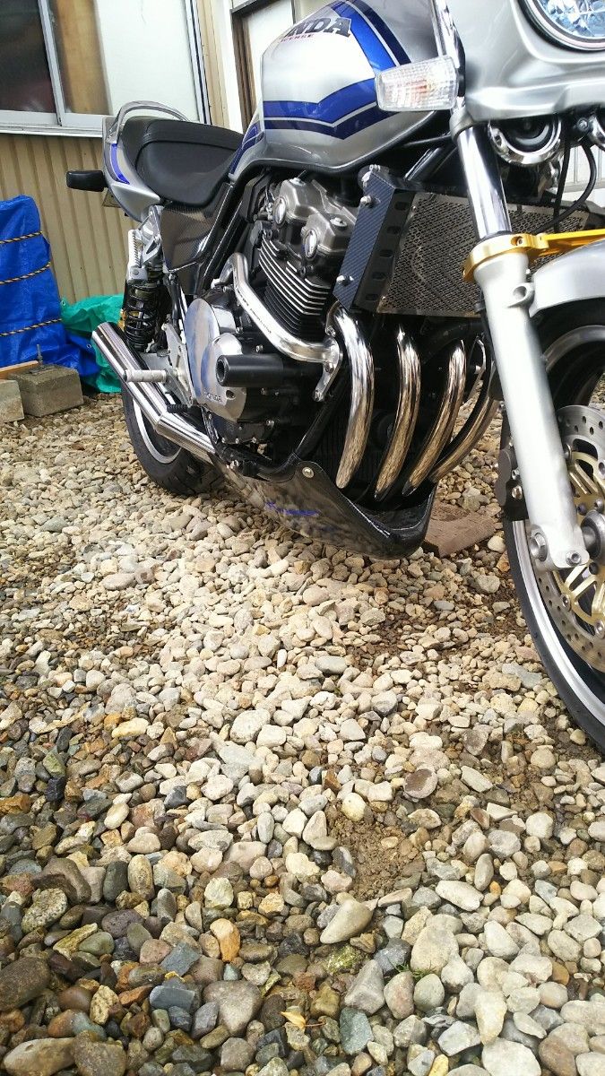 送料無料 中型用 CB400SF ゼファー400 その他アンダーカウル取付 送料無料 中型用 CB400SF ゼファー400 その他アンダーカウル取付