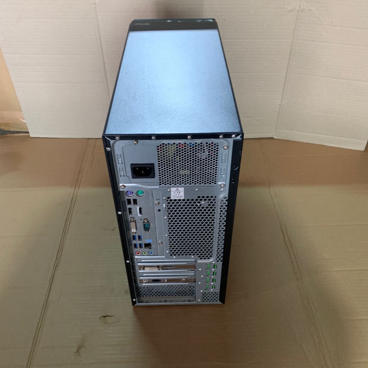 激安 FUJITSU ワークステーション CELSIUS W550/Xeon E3-1280 v5 激安 FUJITSU ワークステーション CELSIUS W550/Xeon E3-1280 v5
