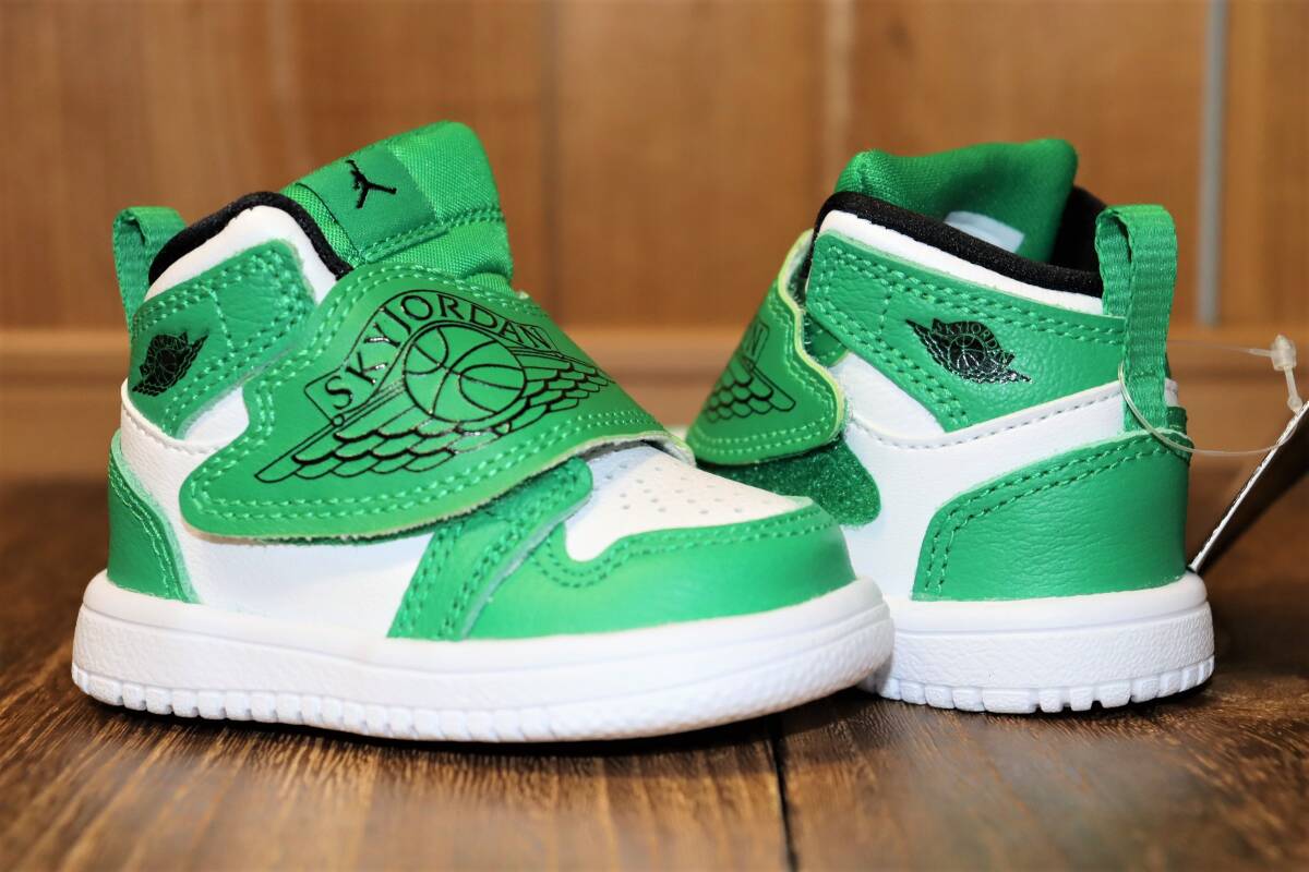 送料無料 即決【未使用】 NIKE SKY JORDAN 1 (TD) 10cm ナイキ 送料無料 即決【未使用】 NIKE SKY JORDAN 1 (TD) 10cm ナイキ