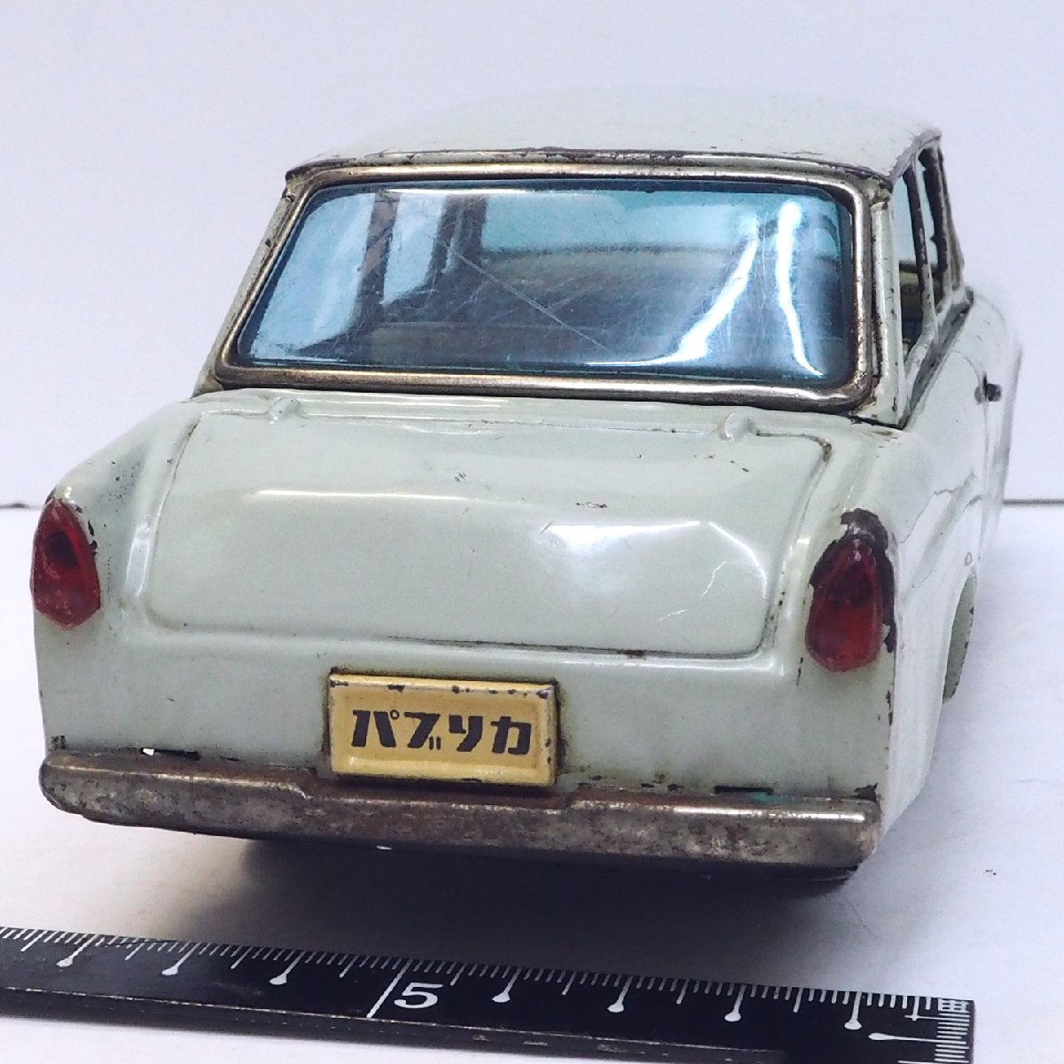 萬代屋【トヨタ パブリカ TOYOTA PUBLICA 黄緑グリーン】ブリキ 萬代屋【トヨタ パブリカ TOYOTA PUBLICA 黄緑グリーン】ブリキ