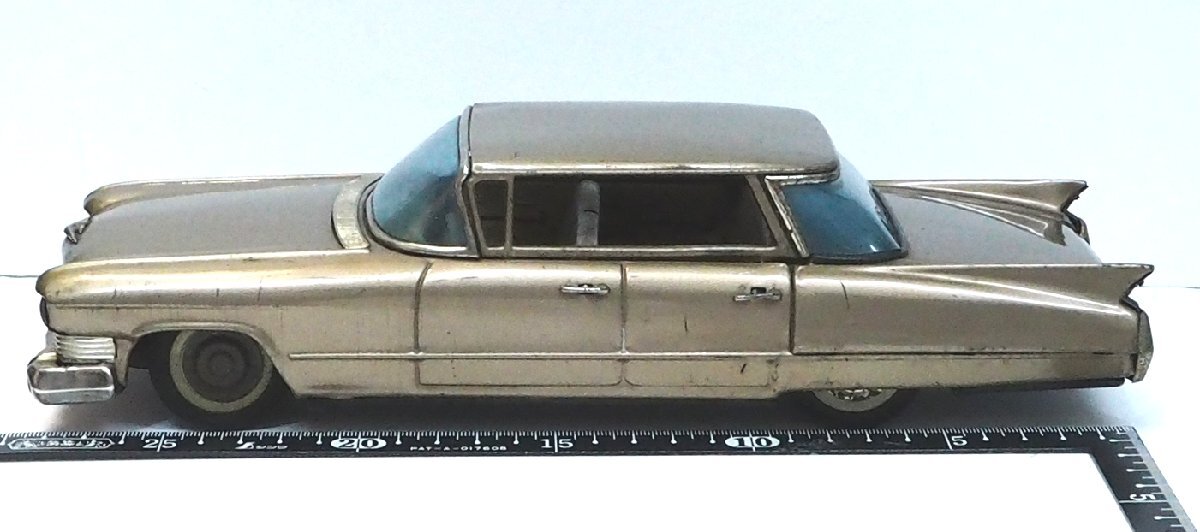 萬代屋【60s CADILLAC Sedan キャデラック セダン 大サイズ黄土 萬代屋【60s CADILLAC Sedan キャデラック セダン 大サイズ黄土