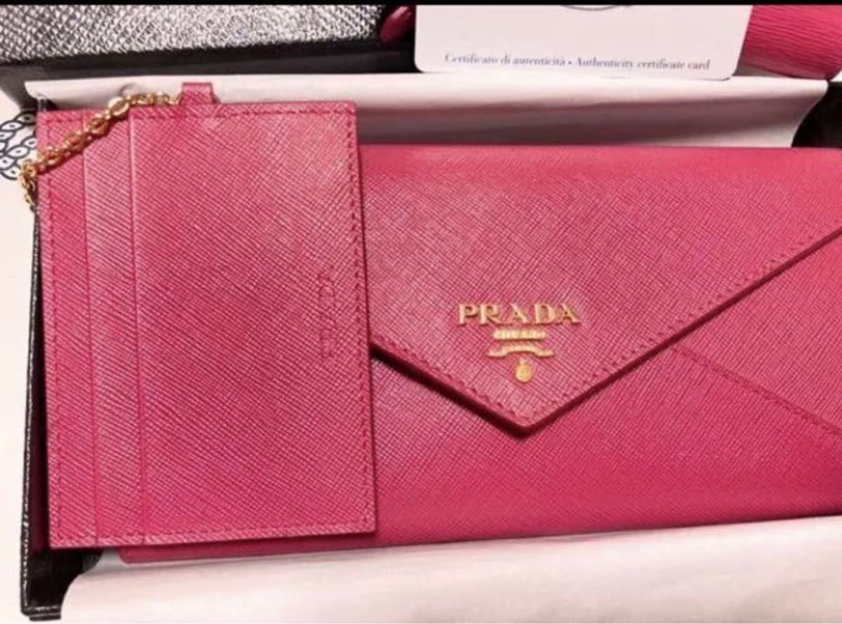 本日まで 新品 PRADA プラダ レター 封筒 パスケース付 LETER 本日まで 新品 PRADA プラダ レター 封筒 パスケース付 LETER