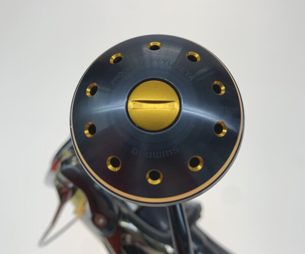 12600円 ○○ SHIMANO シマノ スピニングリール 03319 やや傷や 12600円 ○○ SHIMANO シマノ スピニングリール 03319 やや傷や