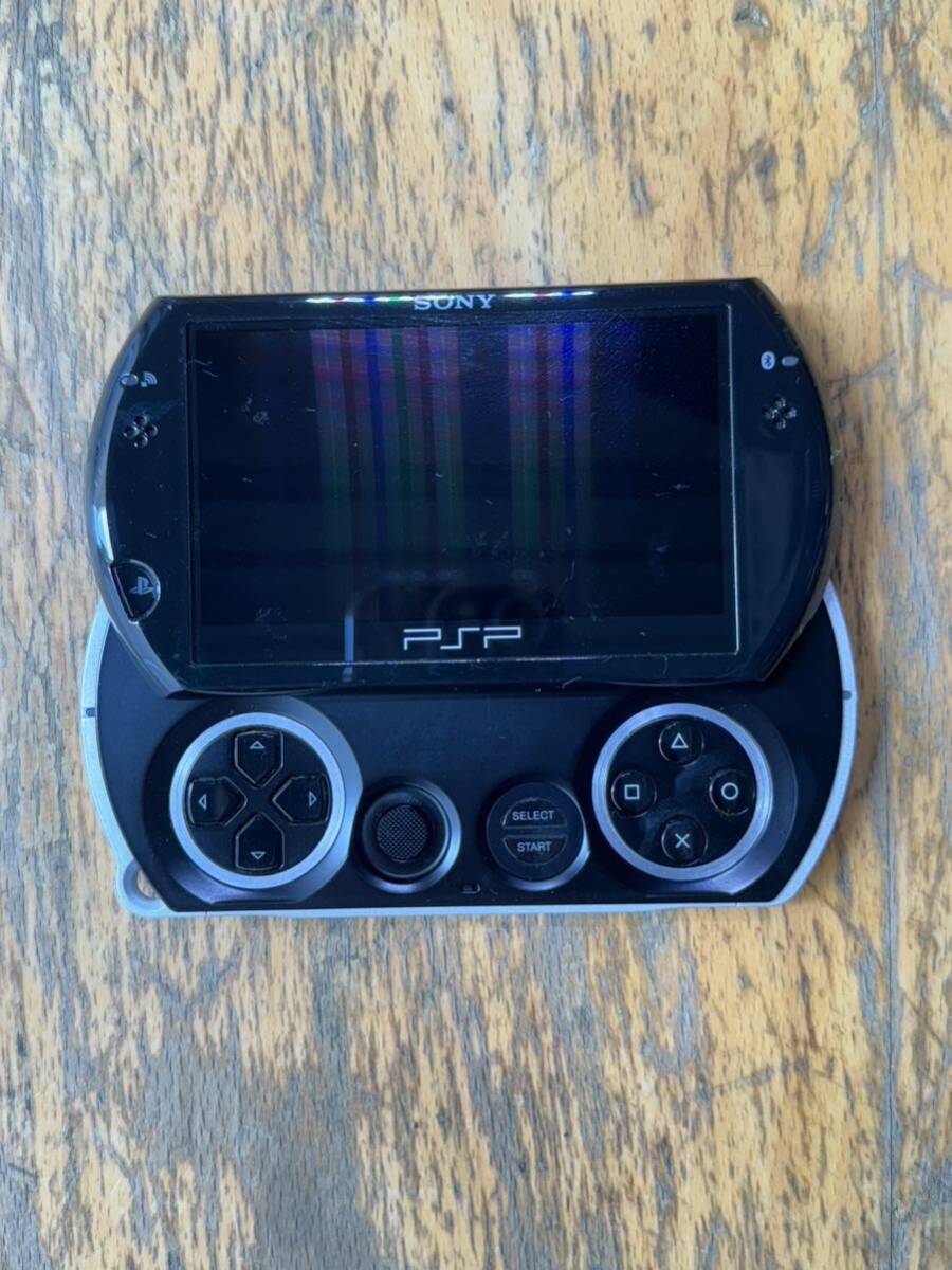 PSP-N1000 ブラック SONY PlayStation Portable go 本体 充電器 PSP-N1000 ブラック SONY PlayStation Portable go 本体 充電器