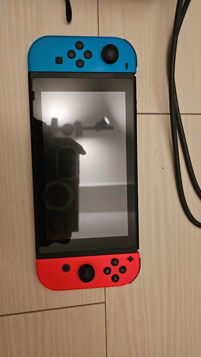 Amazon.co.jp: 【整備済み品】 Nintendo Switch ネオンブルー