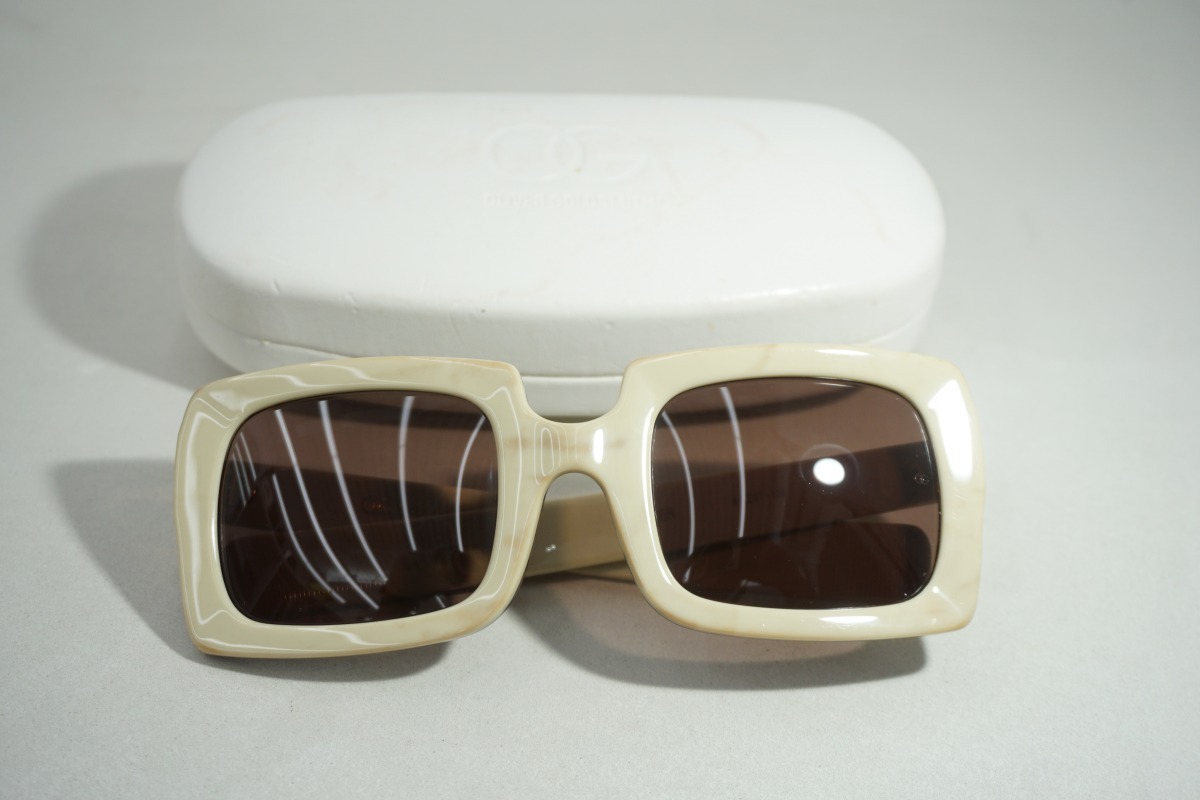美品 正規 OG OLIVER GOLDSMITH オリバーゴールドスミス ODER オーダースクエア サングラス 眼鏡 クリーム 白 本物121O▲