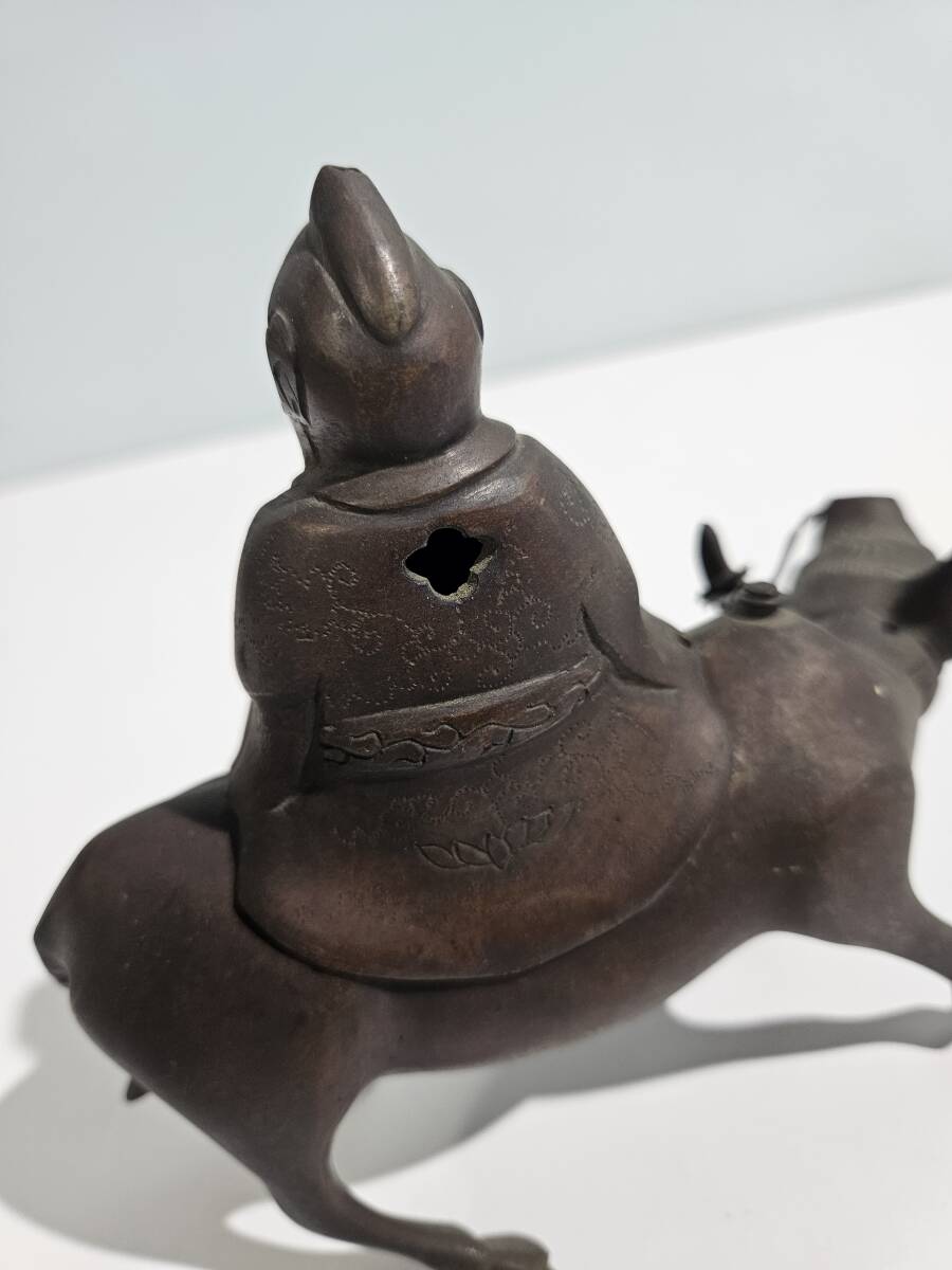 寺院の床の間にあった「古銅子犬香炉」 寺院の床の間にあった「古銅子犬香炉」 寺院の床の間にあった「古銅