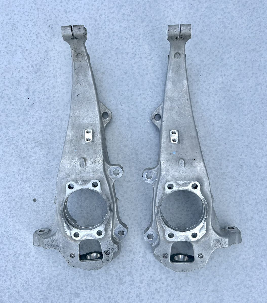 V36スカイライン Z34 フェアレディZ 純正フロントナックル 左右 V36スカイライン Z34 フェアレディZ 純正フロントナックル 左右