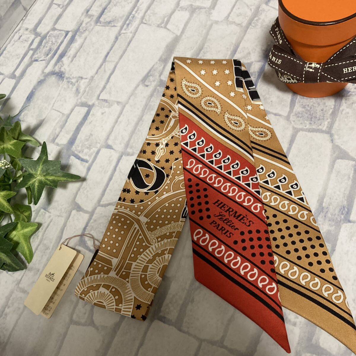 新品タグ付き エルメス ツイリー エプロンドール バンダナ 希少 新品タグ付き エルメス ツイリー エプロンドール バンダナ 希少