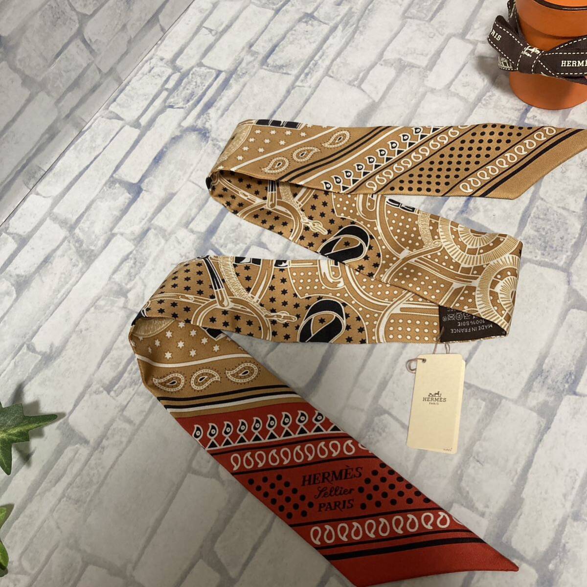 新品タグ付き エルメス ツイリー エプロンドール バンダナ 希少 新品タグ付き エルメス ツイリー エプロンドール バンダナ 希少