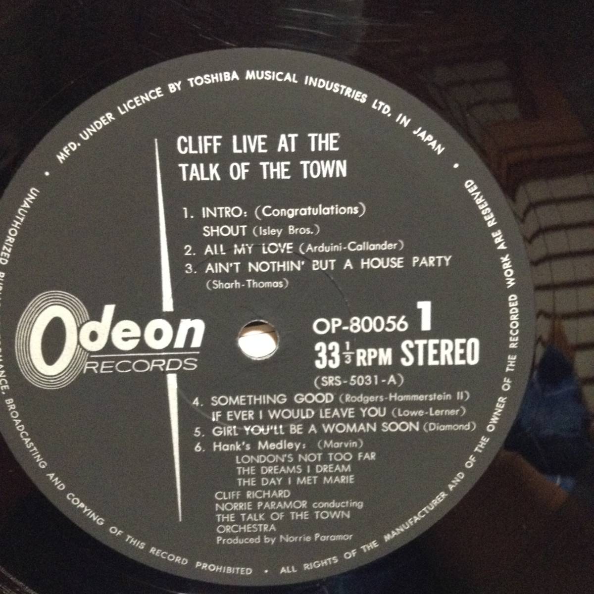 燃ゆる乙女／クリフ・ライヴ！　クリフ・リチャード　(LPレコード) Cliff Live At The Talk Of The Town_画像6