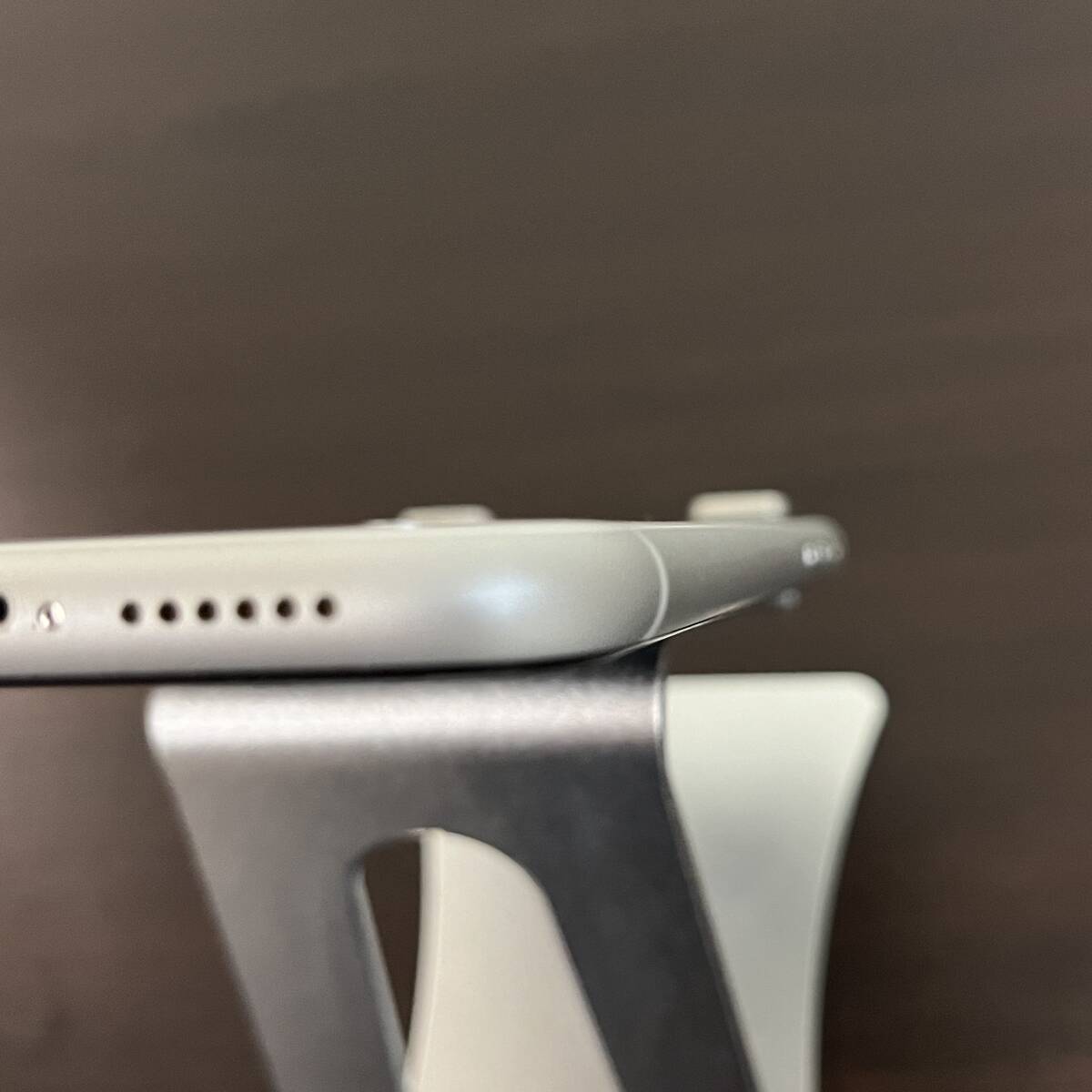 美品】iPhone XR 128GB ホワイト SIMフリー ネットワーク制限 美品】iPhone XR 128GB ホワイト SIMフリー ネットワーク制限