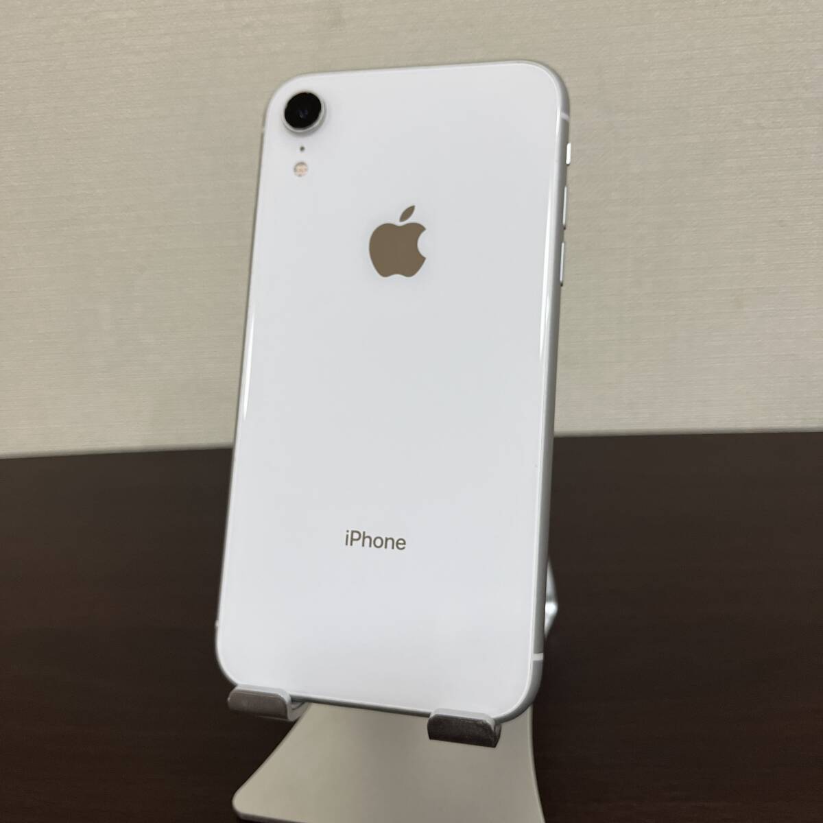 美品】iPhone XR 128GB ホワイト SIMフリー ネットワーク制限 美品】iPhone XR 128GB ホワイト SIMフリー ネットワーク制限