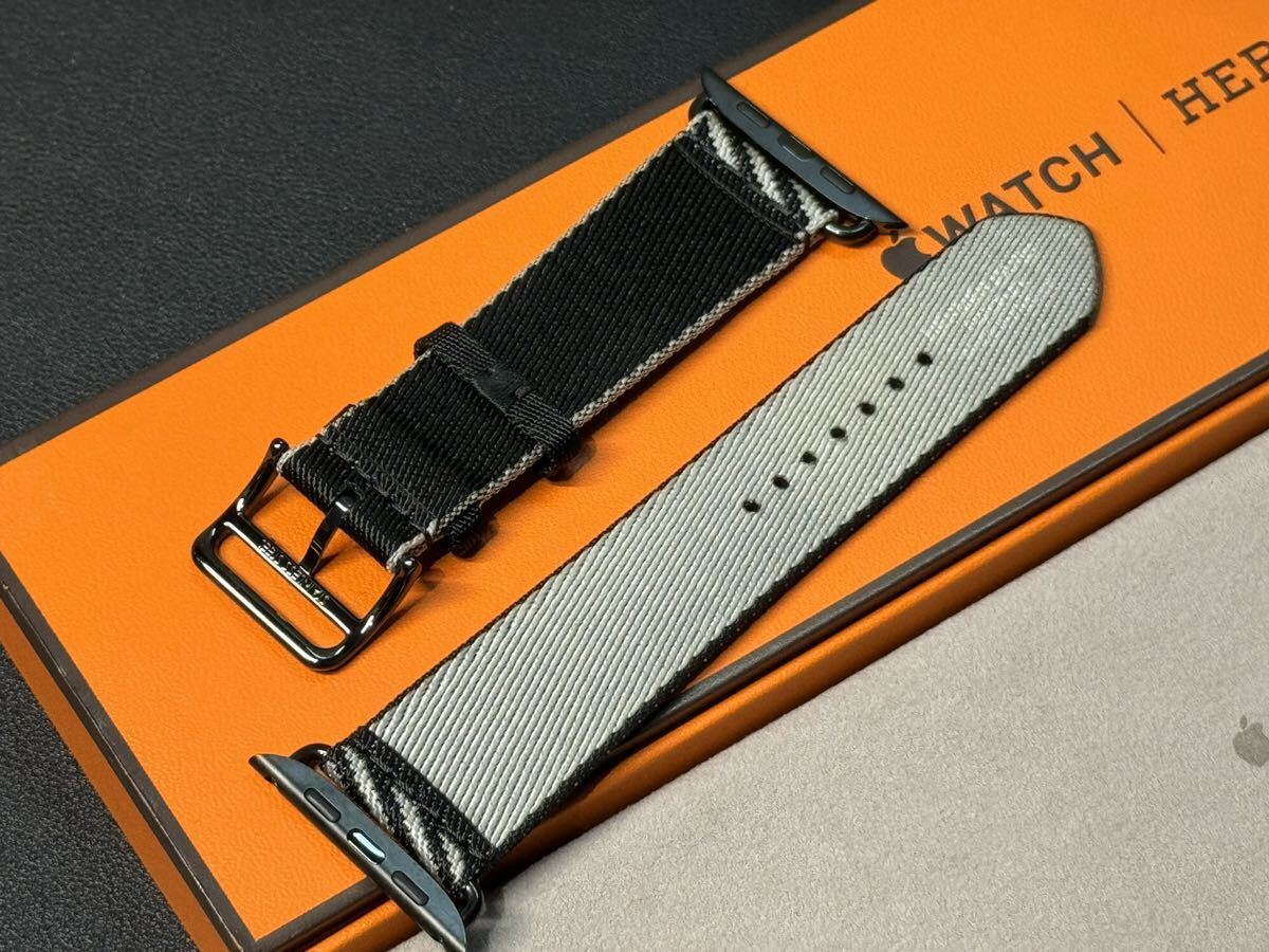 即決 美品 レア Apple Watch Hermes 45mm 44mm ジャンピング 黒 即決 美品 レア Apple Watch Hermes 45mm 44mm ジャンピング 黒