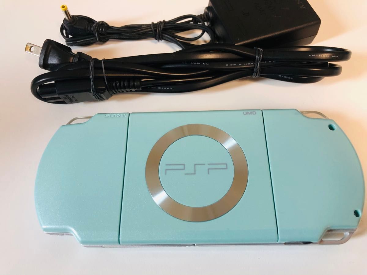 PSP 2000 超美品 本体 ミント グリーン すぐに遊べる1式 セット PSP 2000 超美品 本体 ミント グリーン すぐに遊べる1式 セット