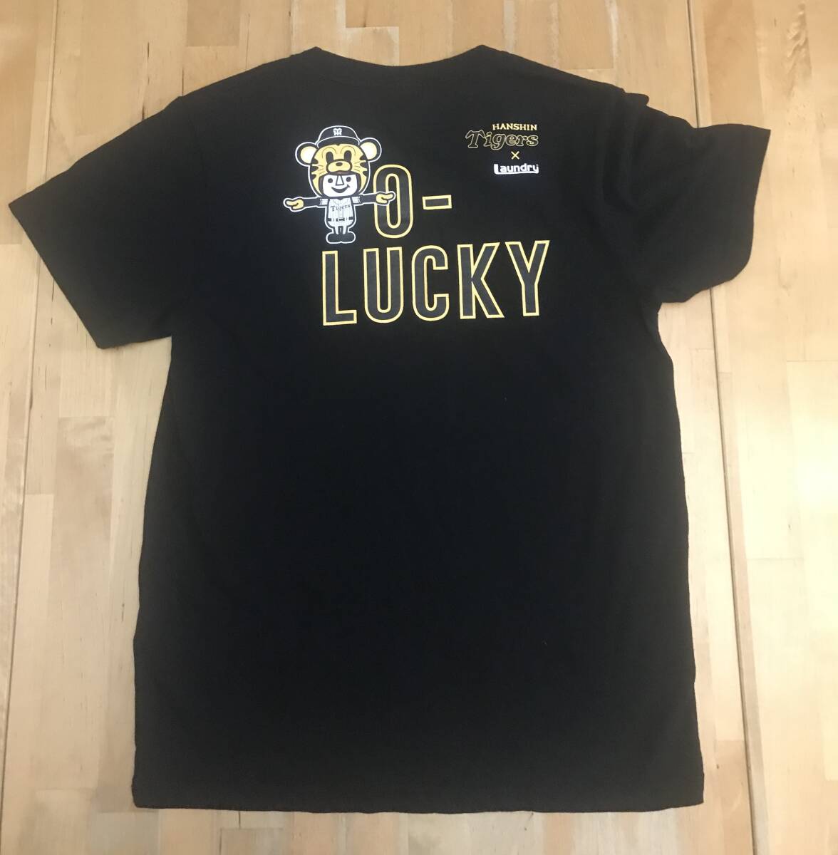 古着 Laundry 阪神タイガース Tigers Tシャツ XSサイズ 黒 古着 Laundry 阪神タイガース Tigers Tシャツ XSサイズ 黒