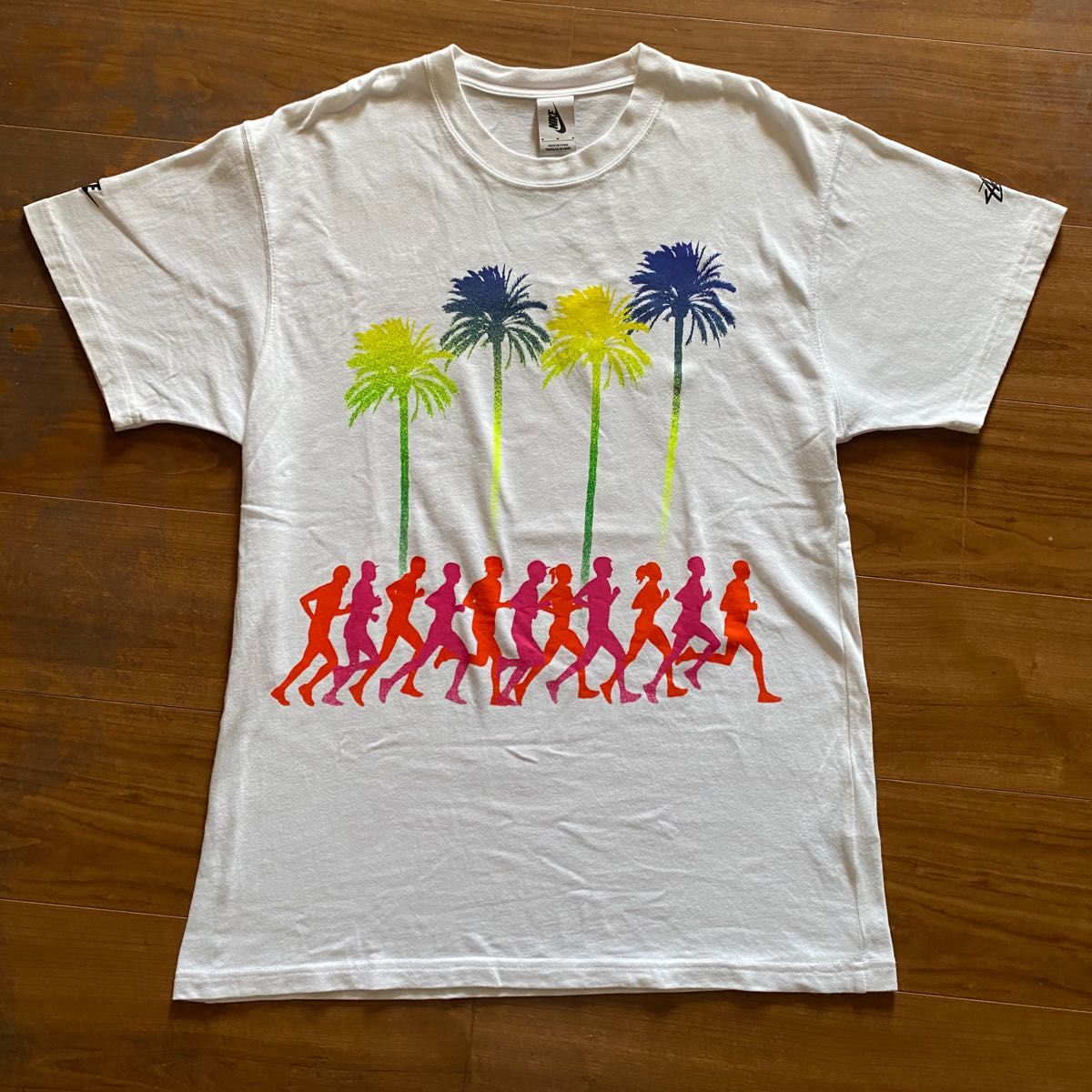 限定コラボ】NIKE X STUSSY コラボ Tシャツ ランニング M|Yahoo 限定コラボ】NIKE X STUSSY コラボ Tシャツ ランニング M|Yahoo
