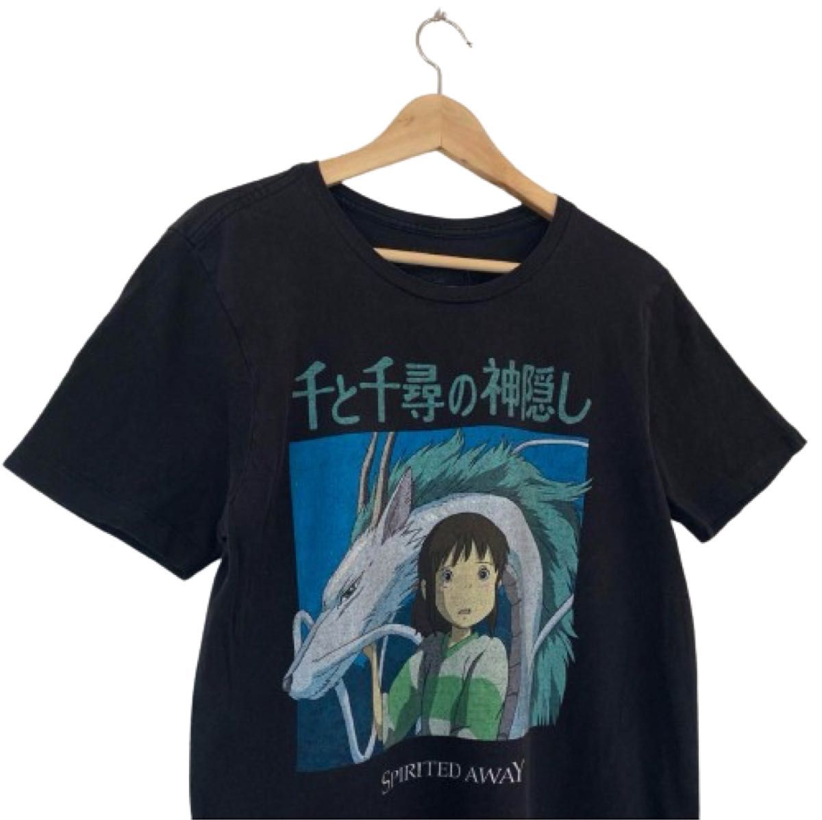 オフィシャル】希少 千と千尋の神隠し スタジオジブリ Tシャツ オフィシャル】希少 千と千尋の神隠し スタジオジブリ Tシャツ