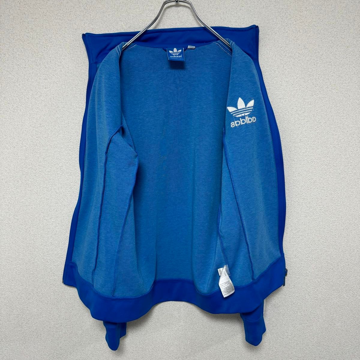 海外限定 adidas アディダス トラックジャケット ファイアー 海外限定 adidas アディダス トラックジャケット ファイアー