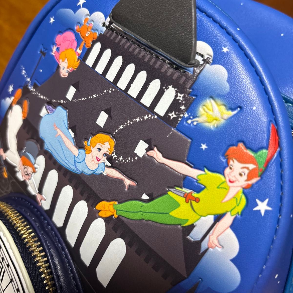 新品 ラウンジフライ ピーターパン ディズニー バックパック 新品 ラウンジフライ ピーターパン ディズニー バックパック