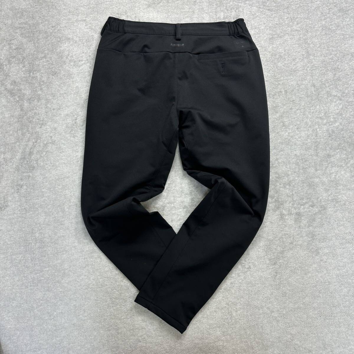 新品未使用 adidas Lサイズ アディダス スーツ セットアップ 新品未使用 adidas Lサイズ アディダス スーツ セットアップ