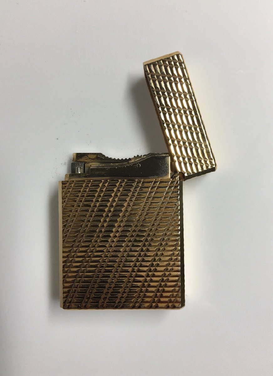 1 jpy ~ Dupont /S.T.Dupont/ capital . Gold diagonal stripe roller type gas lighter smoking . put on fire not yet verification used beautiful goods -D2215