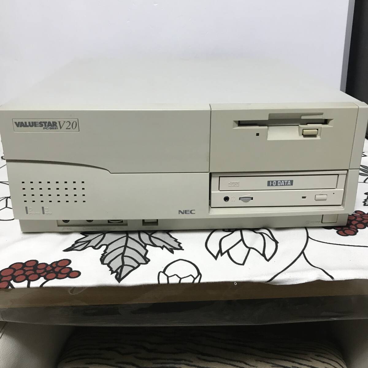 □ レトロPC □ NEC VALUESTAR PC-9821 V20 本体 □ 動作品 □ レトロPC □ NEC VALUESTAR PC-9821 V20 本体 □ 動作品