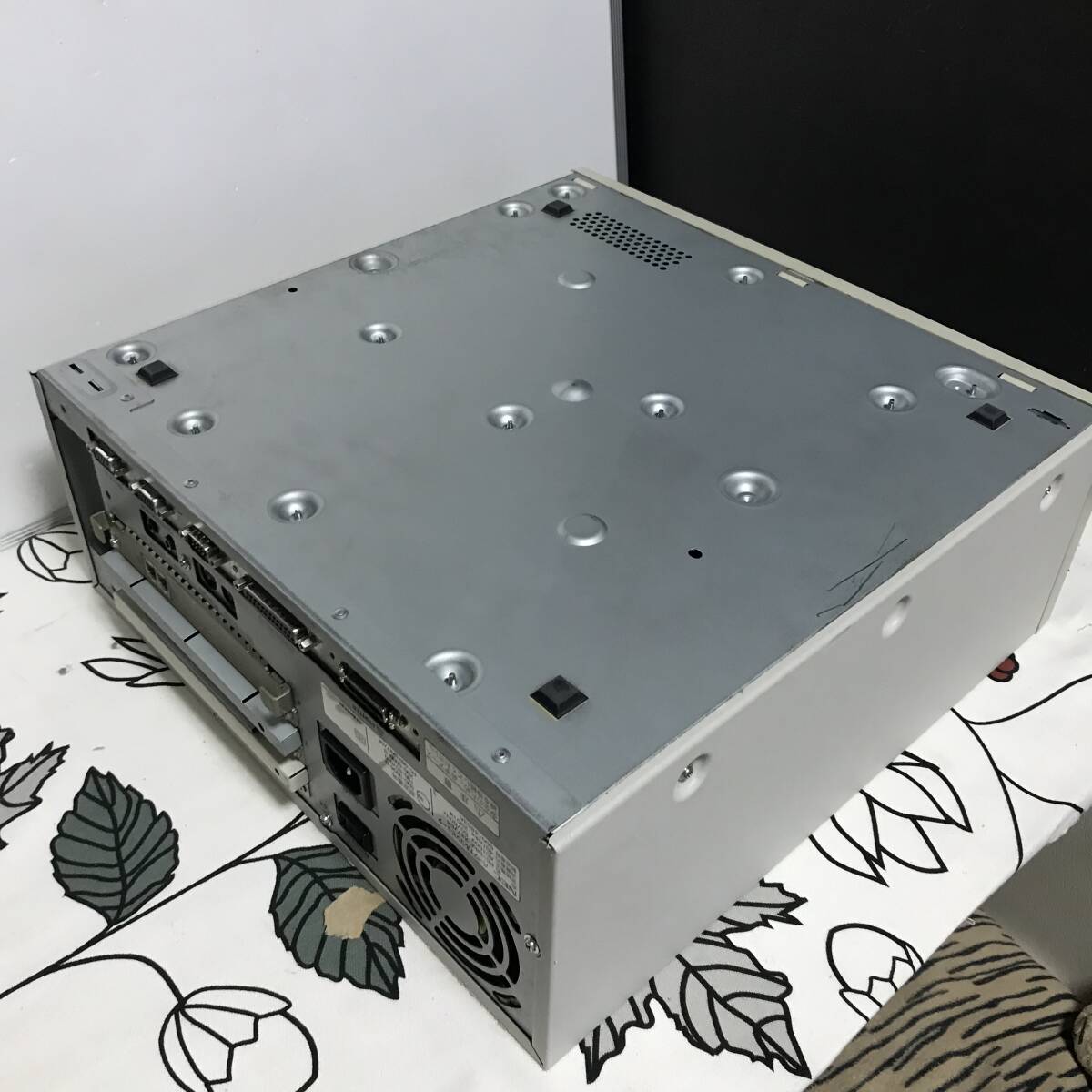 □ レトロPC □ NEC VALUESTAR PC-9821 V20 本体 □ 動作品 □ レトロPC □ NEC VALUESTAR PC-9821 V20 本体 □ 動作品