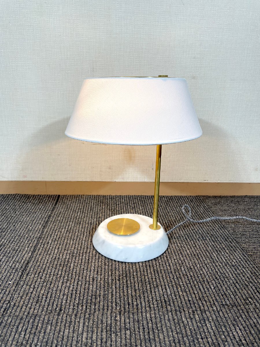 見逃せない!美品 円形テーブル 机 リバーテーブル 川の流れ 見逃せない!美品 円形テーブル 机 リバーテーブル 川の流れ