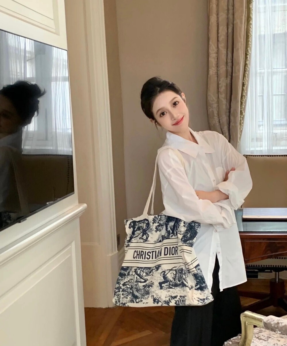 Dior トワルドゥジュイ ディオール トートバッグ ノベルティ Dior トワルドゥジュイ ディオール トートバッグ ノベルティ